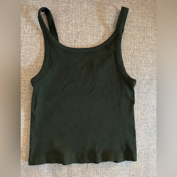 Brandy Melville Ribbed Cropped Tank Top - Dark Green (one size) - Picture 3 of 3